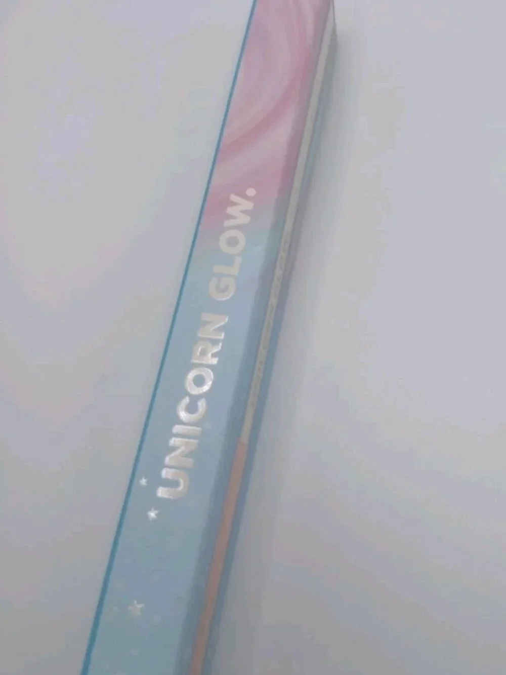 Unicorn Glow™ Gel Eye Pencil – Pearl Black